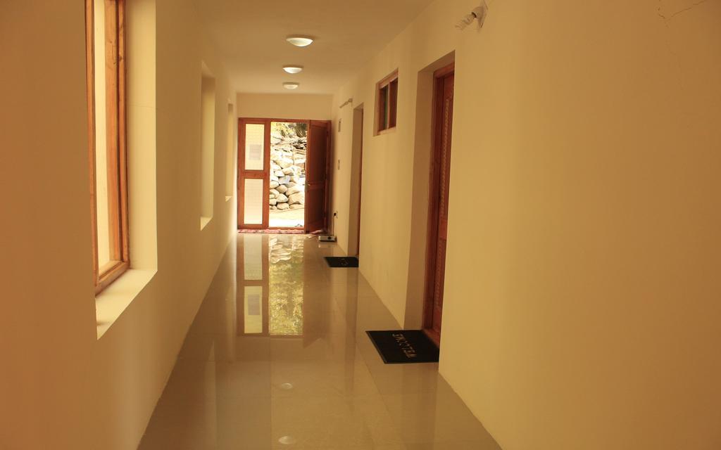 Tsetan Guest House Leh Exterior photo